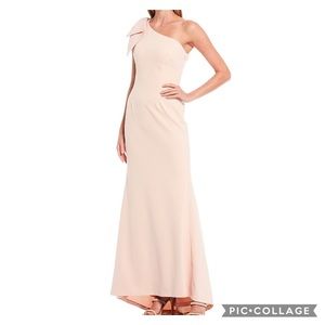 Eliza J Bow Detail One Shoulder Gown Sz 4
